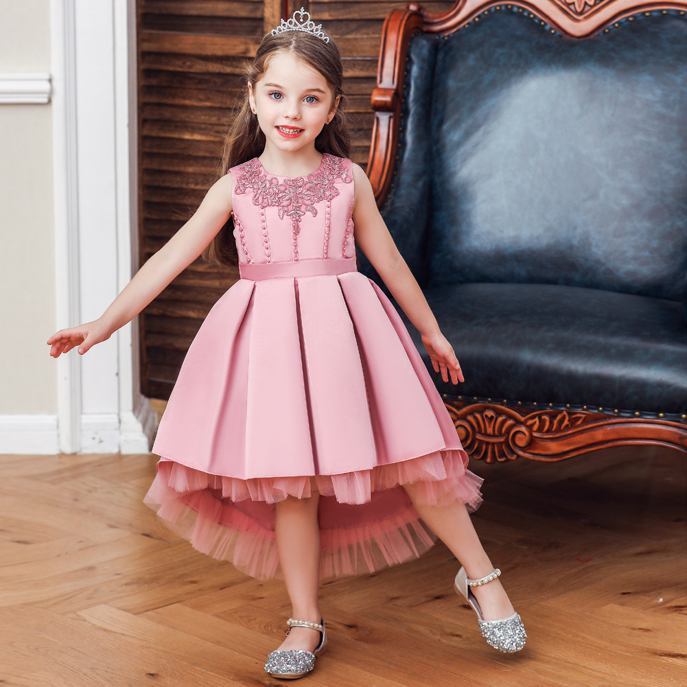 Hot selling children's trailing stage runway dresses in Europe and America, girls' dresses, princess dresses, beaded mesh dresses, children's clothing hair collection