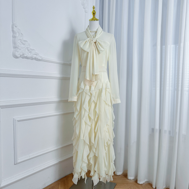 Realistic shooting of high-quality chiffon wood ear edge solid color scarf, rhinestone collar, tassel temperament, fishtail skirt for container loading Realistic shooting of high-quality chiffon wood ear edge solid color scarf, rhinestone collar, tassel temperament, fishtail skirt for container loading