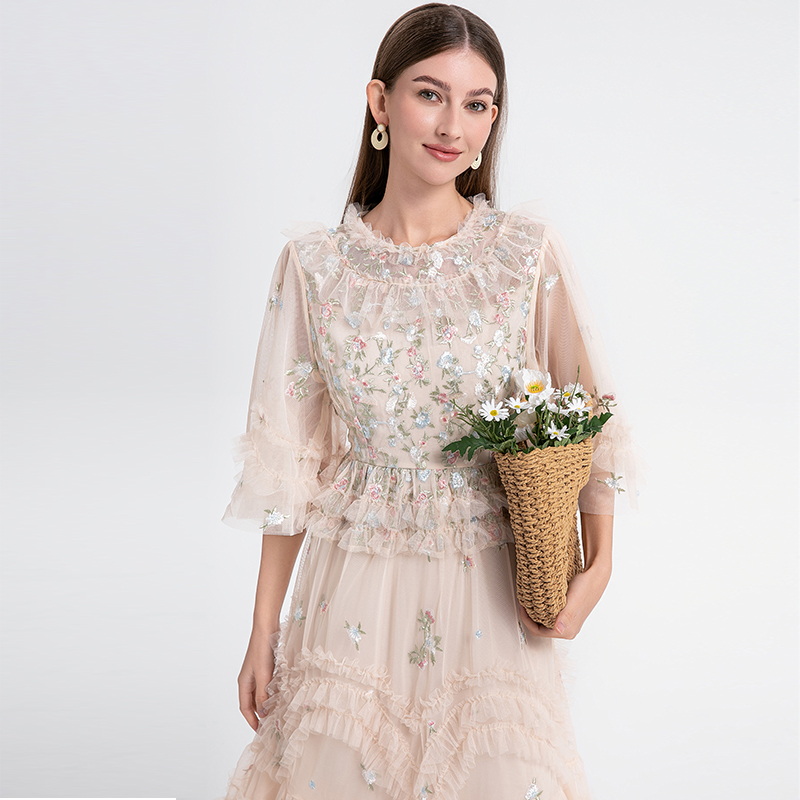 Realistic shooting of high-quality heavy-duty round neck lotus leaf mesh embroidered with sweet temperament, large swing dress Realistic shooting of high-quality heavy-duty round neck lotus leaf mesh embroidered with sweet temperament, large swing dress