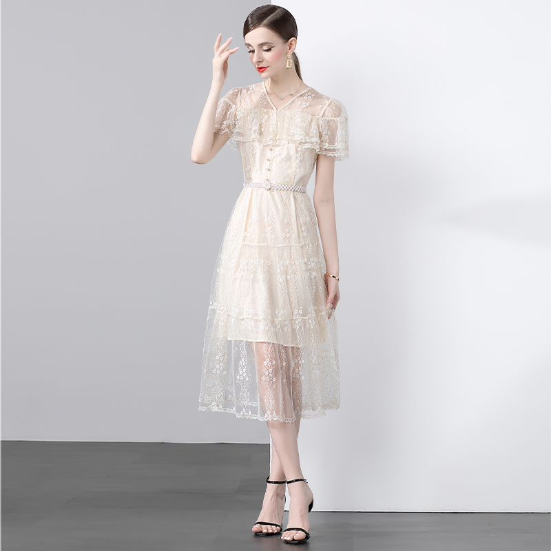 Realistic French high-end ruffled V-neck pearl belt small fragrant style dress Realistic French high-end ruffled V-neck pearl belt small fragrant style dress
