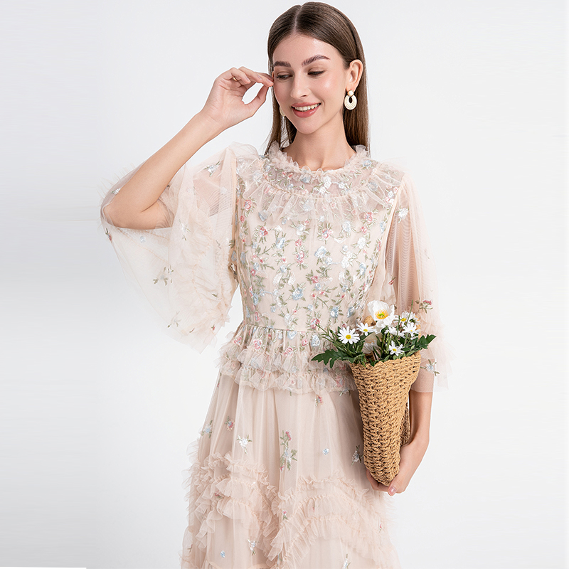 Realistic shooting of high-quality heavy-duty round neck lotus leaf mesh embroidered with sweet temperament, large swing dress Realistic shooting of high-quality heavy-duty round neck lotus leaf mesh embroidered with sweet temperament, large swing dress