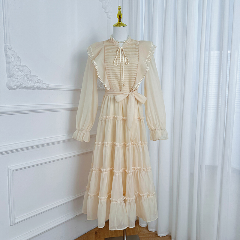 Real shot French pleated black fungus edge waist cinched plus size elegant dress Real shot French pleated black fungus edge waist cinched plus size elegant dress