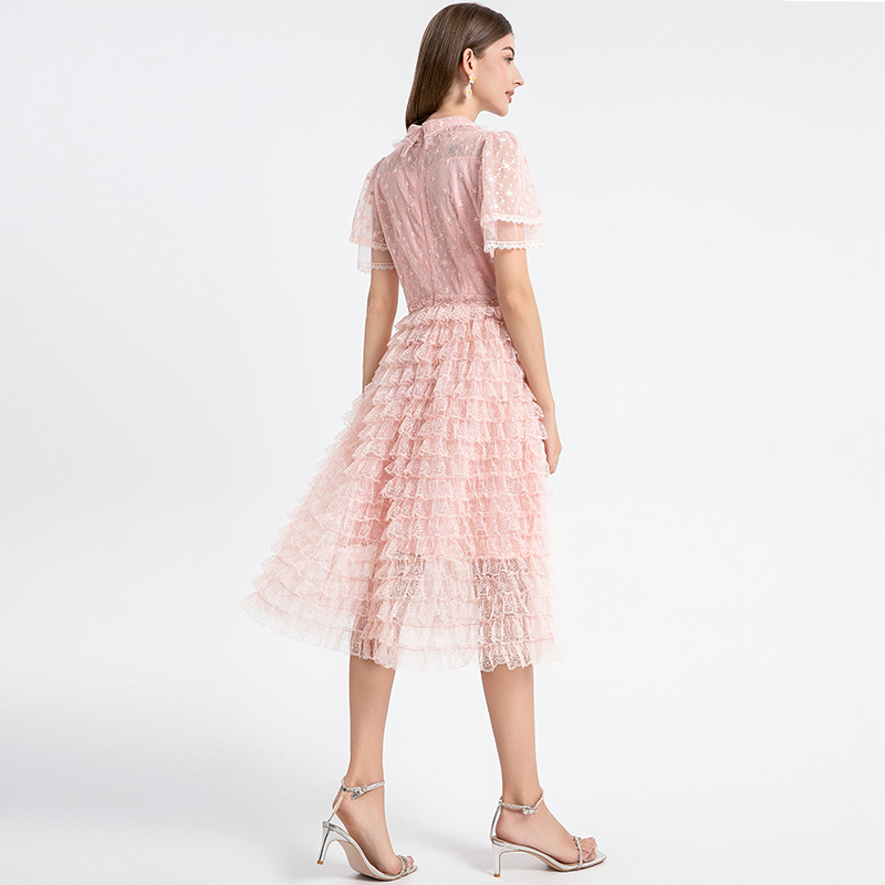 Real shot short sleeved French sweet lace lace cake skirt with nail and diamond waist cinching temperament dress Real shot short sleeved French sweet lace lace cake skirt with nail and diamond waist cinching temperament dress