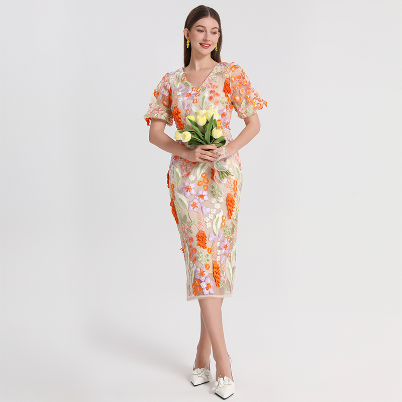 Realistic shooting of high-quality handmade three-dimensional wheat ear embroidered French style dress from Heavy Industry Realistic shooting of high-quality handmade three-dimensional wheat ear embroidered French style dress from Heavy Industry