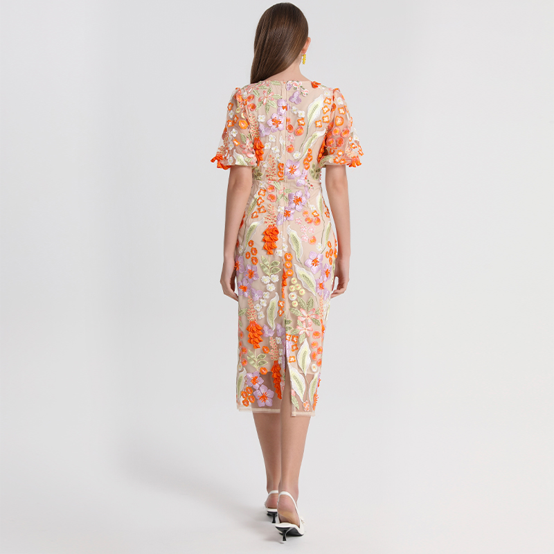 Realistic shooting of high-quality handmade three-dimensional wheat ear embroidered French style dress from Heavy Industry Realistic shooting of high-quality handmade three-dimensional wheat ear embroidered French style dress from Heavy Industry