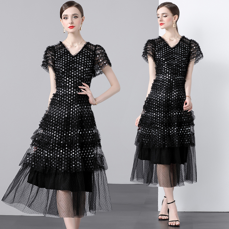 Real shot - Light luxury retro wood ear edge V-neck sequin large swing dress