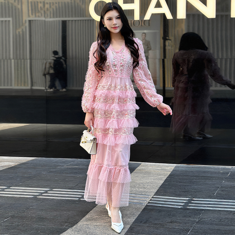 Realistic shooting of elegant temperament, heavy-duty color positioning embroidery long fairy dress Realistic shooting of elegant temperament, heavy-duty color positioning embroidery long fairy dress