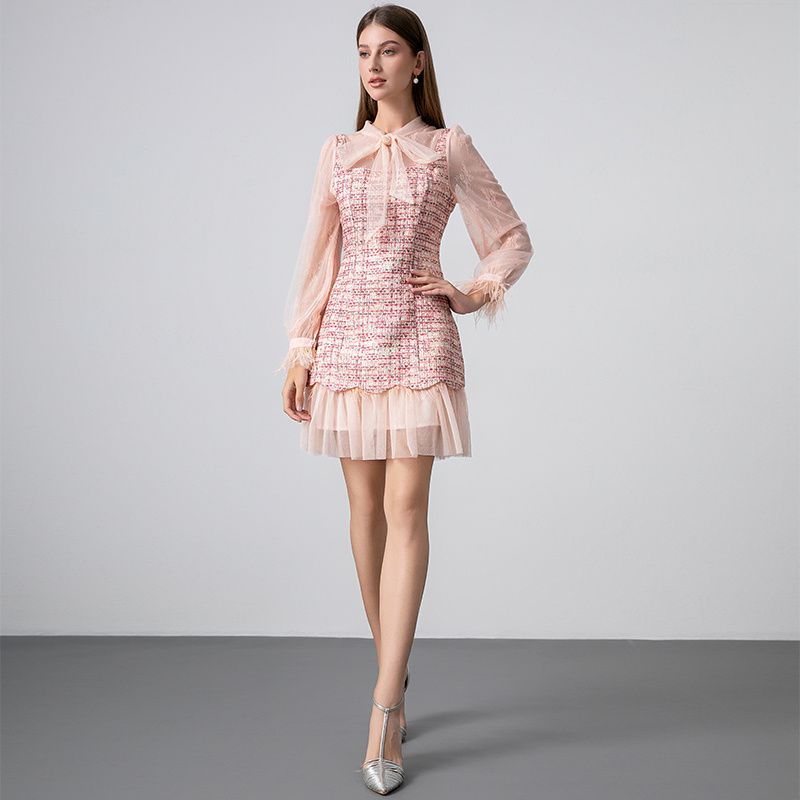 Real shot of heavy industry lace splicing color coarse woolen small fragrance style big bow ostrich fur dress Real shot of heavy industry lace splicing color coarse woolen small fragrance style big bow ostrich fur dress