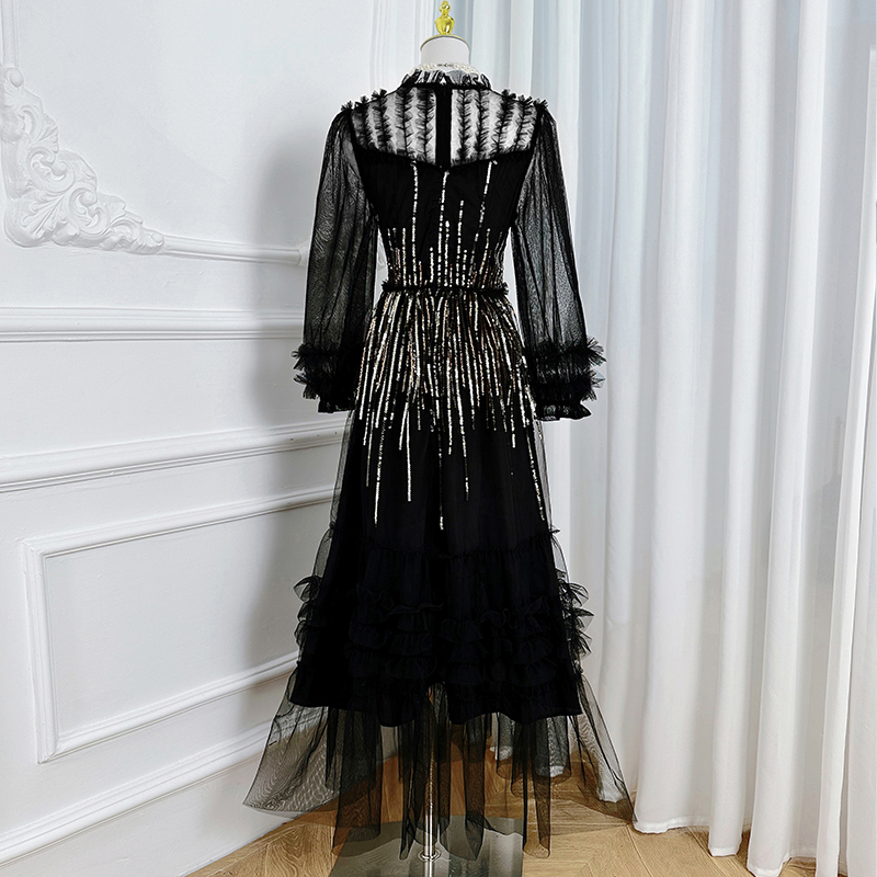 Real time shooting of high-quality heavy industry embroidery sequins, mesh splicing, black fungus edge, elegant dress, dress Real time shooting of high-quality heavy industry embroidery sequins, mesh splicing, black fungus edge, elegant dress, dress