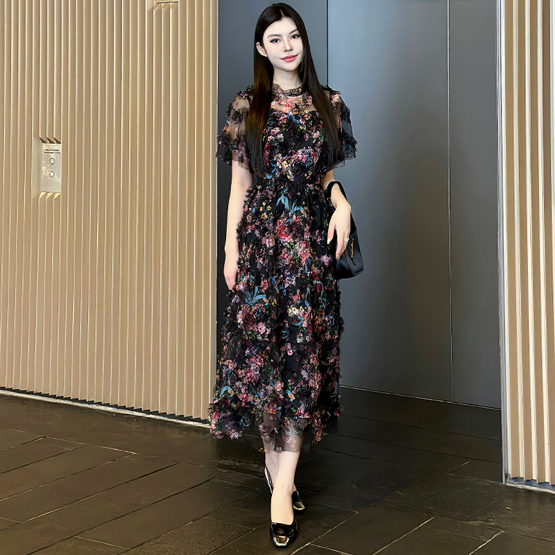 Real shot - Three color Heavy Industry imported ultra soft fabric, emerald flower gentle style short sleeved high-end dress Real shot - Three color Heavy Industry imported ultra soft fabric, emerald flower gentle style short sleeved high-end dress