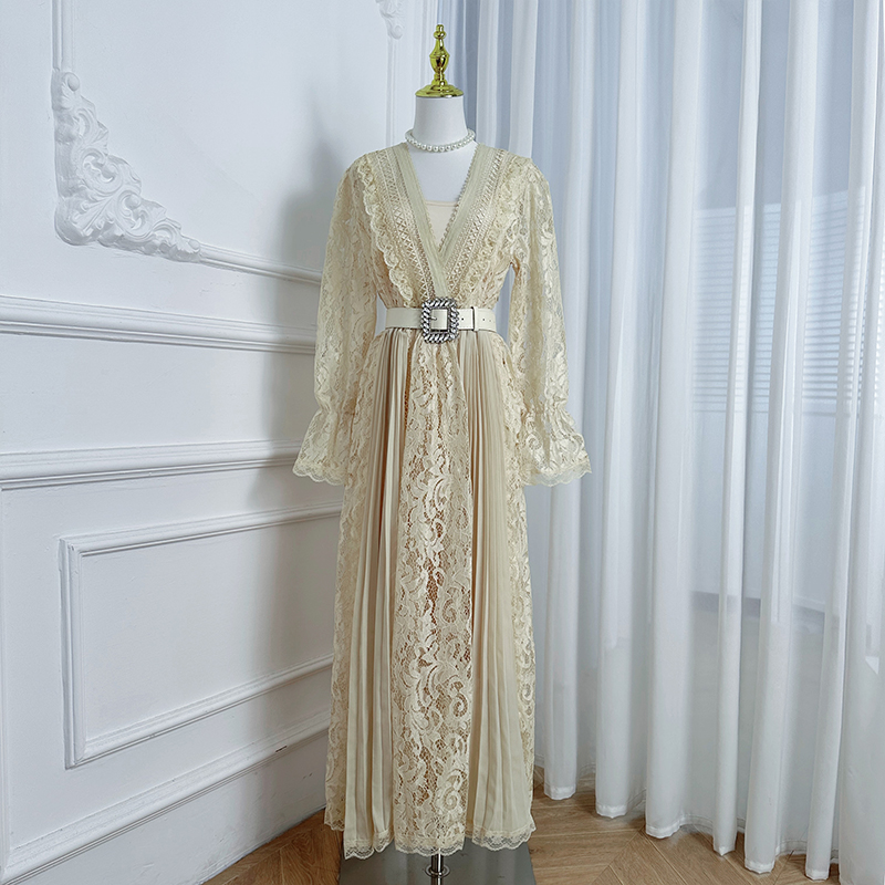 Real shot of Heavy Industry Chiffon Splicing Lace Two piece Set with Palace Style and Crystal Belt Dress Real shot of Heavy Industry Chiffon Splicing Lace Two piece Set with Palace Style and Crystal Belt Dress