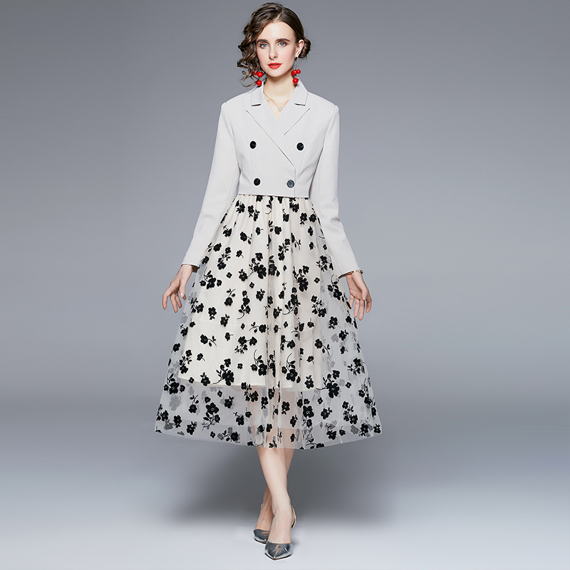 Real shot boutique fashion suit, western-style velvet embroidered suspender dress, suit short jacket set Real shot boutique fashion suit, western-style velvet embroidered suspender dress, suit short jacket set