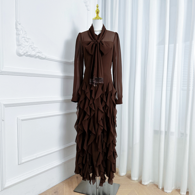 Realistic shooting of high-quality chiffon wood ear edge solid color scarf, rhinestone collar, tassel temperament, fishtail skirt for container loading Realistic shooting of high-quality chiffon wood ear edge solid color scarf, rhinestone collar, tassel temperament, fishtail skirt for container loading