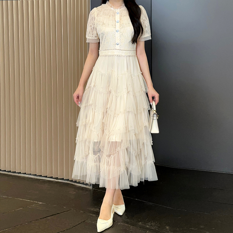 Real time shooting of heavy industry lace splicing, nail bead mesh, elegant fairy waist dress Real time shooting of heavy industry lace splicing, nail bead mesh, elegant fairy waist dress