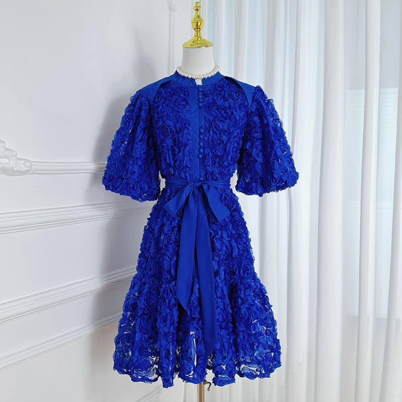 Real shot short heavy-duty three-dimensional rose solid color loose fit European and American temperament dress Real shot short heavy-duty three-dimensional rose solid color loose fit European and American temperament dress