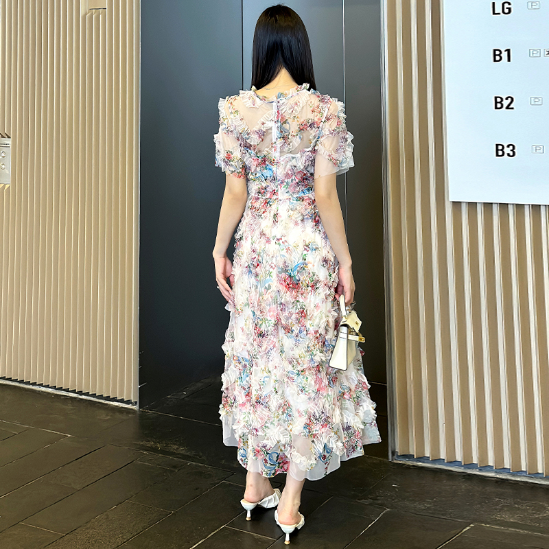 Real shot - Three color Heavy Industry imported ultra soft fabric, emerald flower gentle style short sleeved high-end dress Real shot - Three color Heavy Industry imported ultra soft fabric, emerald flower gentle style short sleeved high-end dress