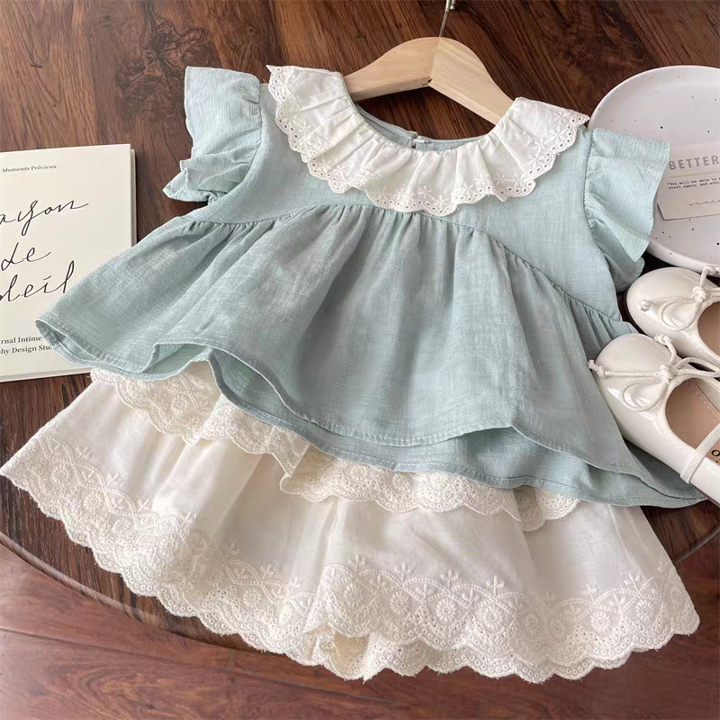 Children's clothing 2025 summer girls' cute top, stylish lace lapel, short flying sleeve shirt, lace shorts two-piece set