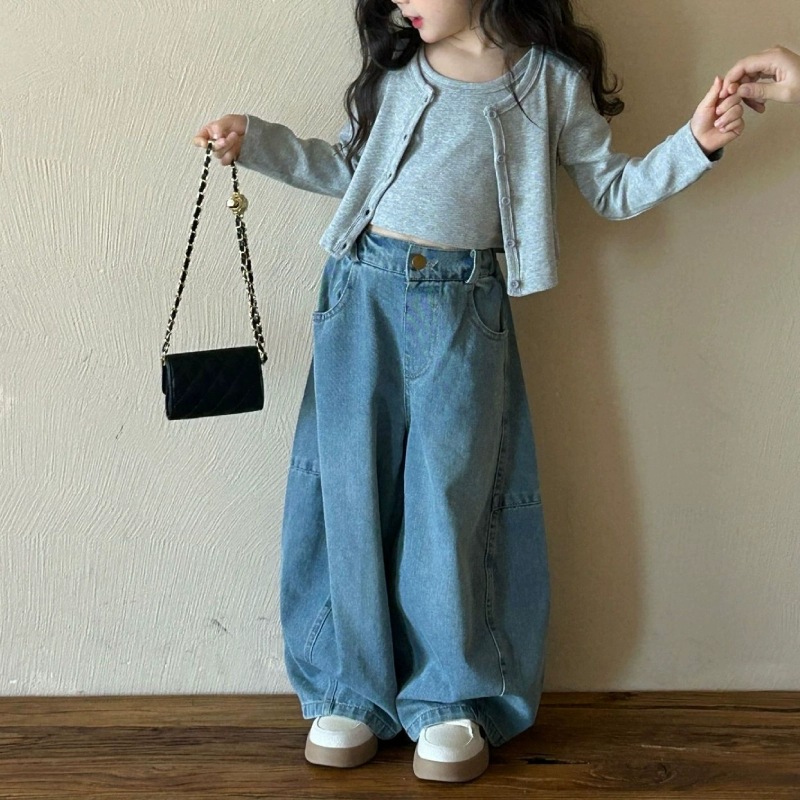 Girls' Spring Dress Set 2025 New Fashionable Children's Short Sleeved Cardigan, Tank Top, Jeans, Women's Treasure 3-Piece Set