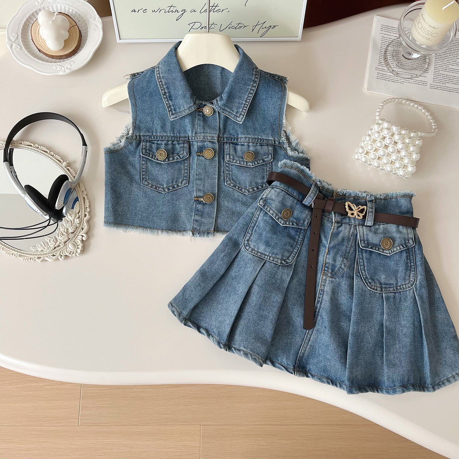 Spring and summer new girls' set denim vest and skirt two-piece set cute women's treasure set with belt included