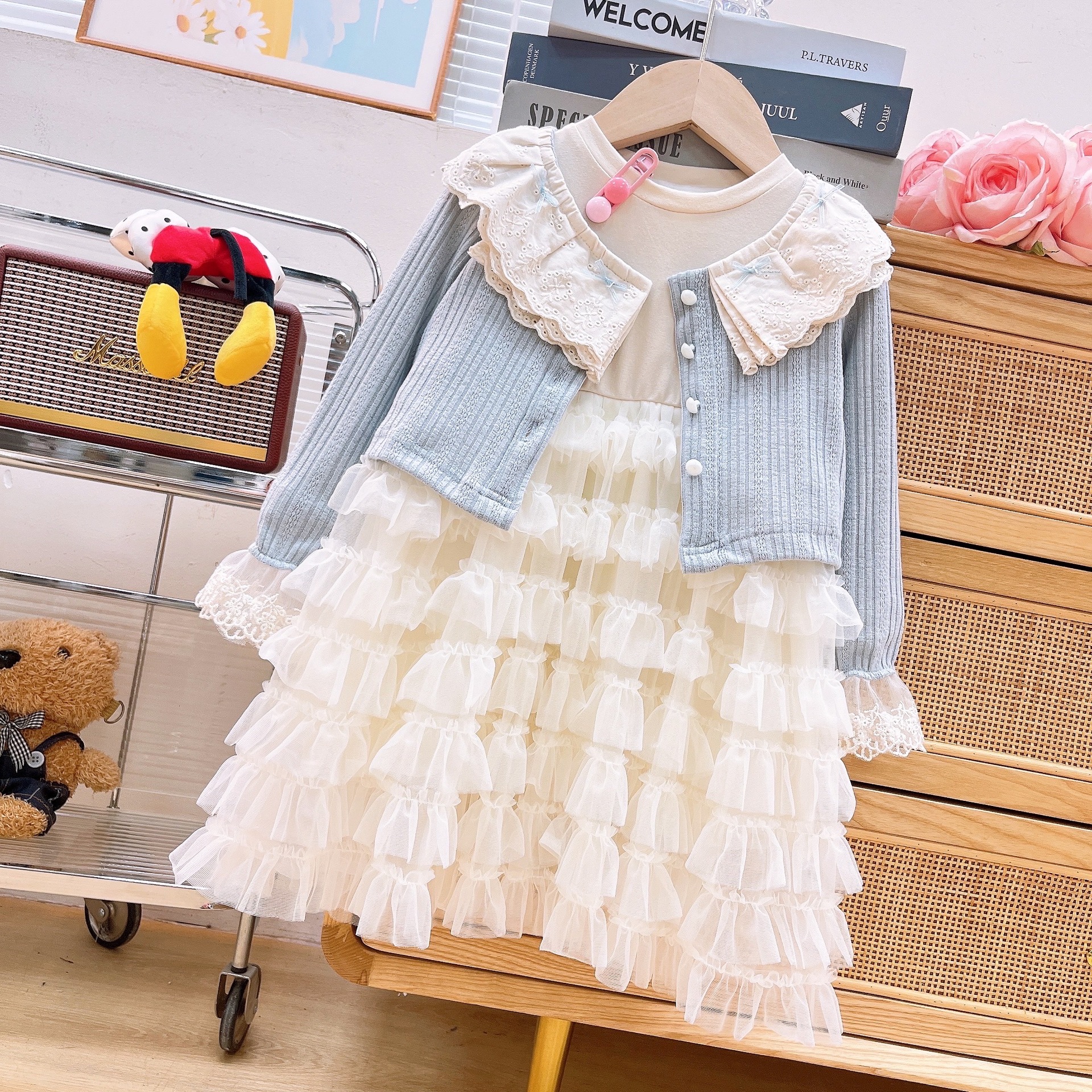 Girls' Autumn New Children's Clothing Princess Mesh Dress with Lace Top Two Piece Cute Girl Treasure Set