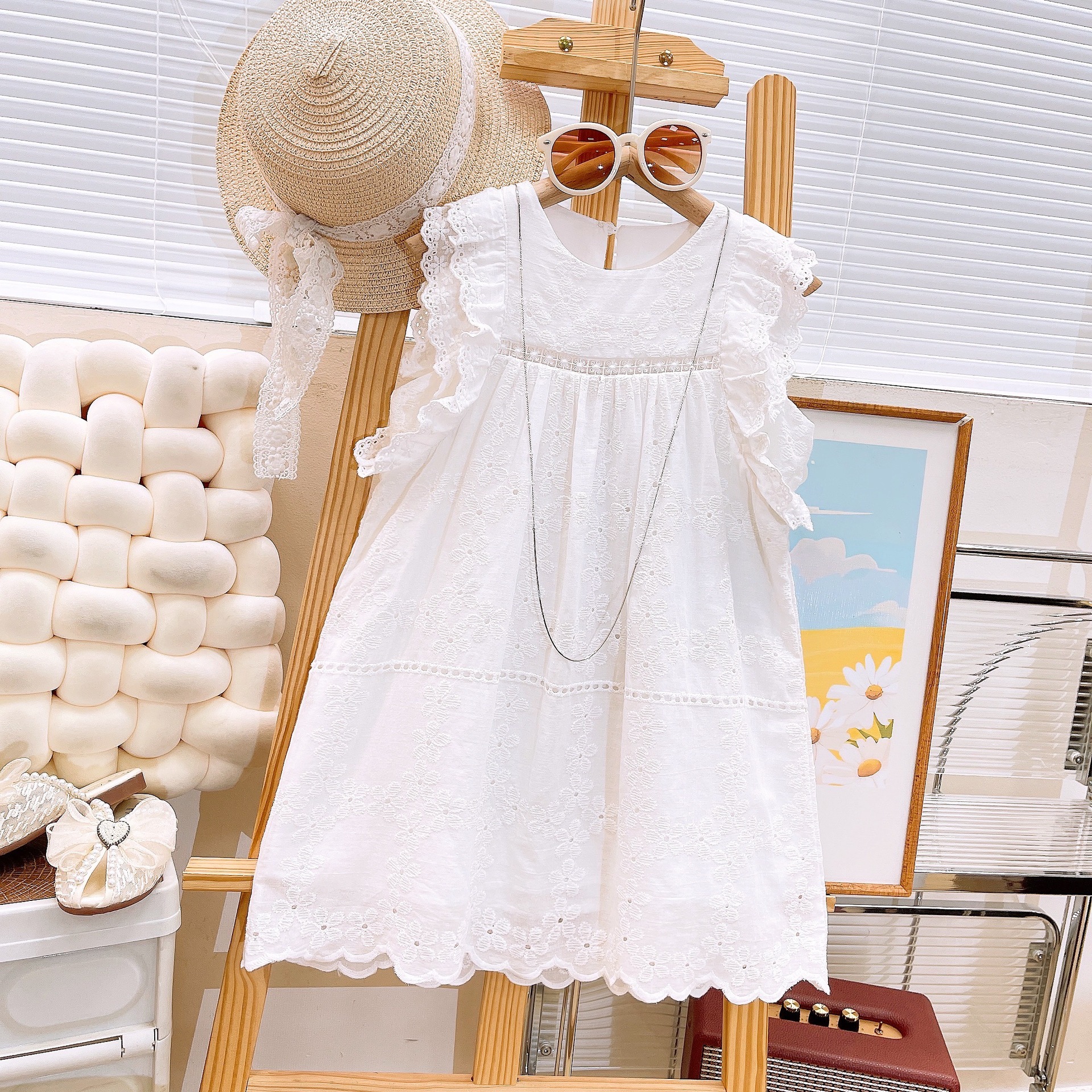 2416X Girls' Summer Princess Style Dress Cute and Stylish Beautiful Lace Lace Dress Flying Sleeve Dress