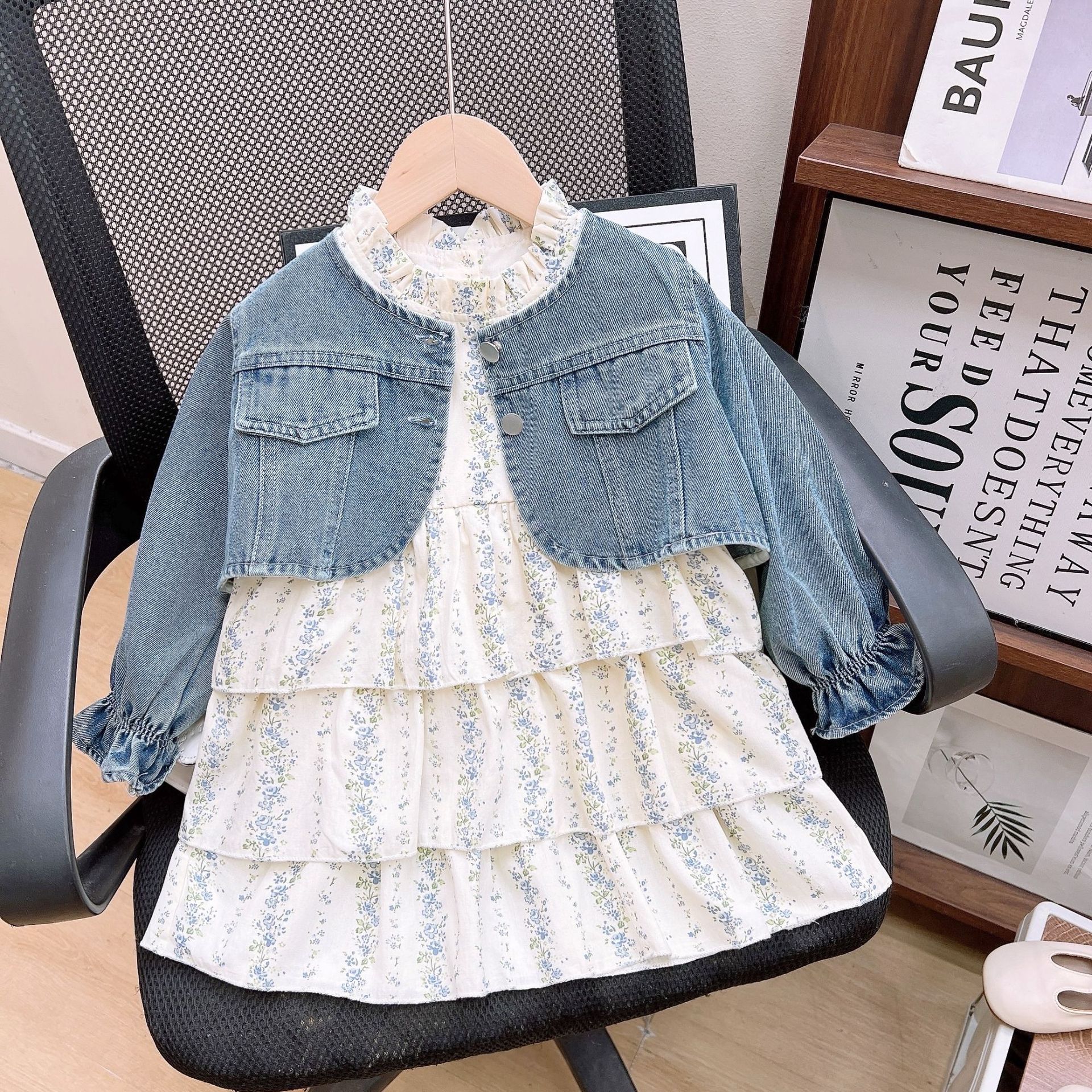 24084 Girls' 2024 Spring and Autumn New Children's Clothing Fashion Cowboy Coat with Floral Cake Dress Set