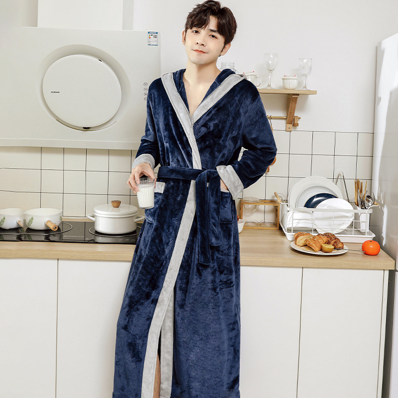 Couple hooded flannel nightgown, thickened and elongated bathrobe, women's coral fleece, men's plush pajamas, winter robe Couple hooded flannel nightgown, thickened and elongated bathrobe, women's coral fleece, men's plush pajamas, winter robe