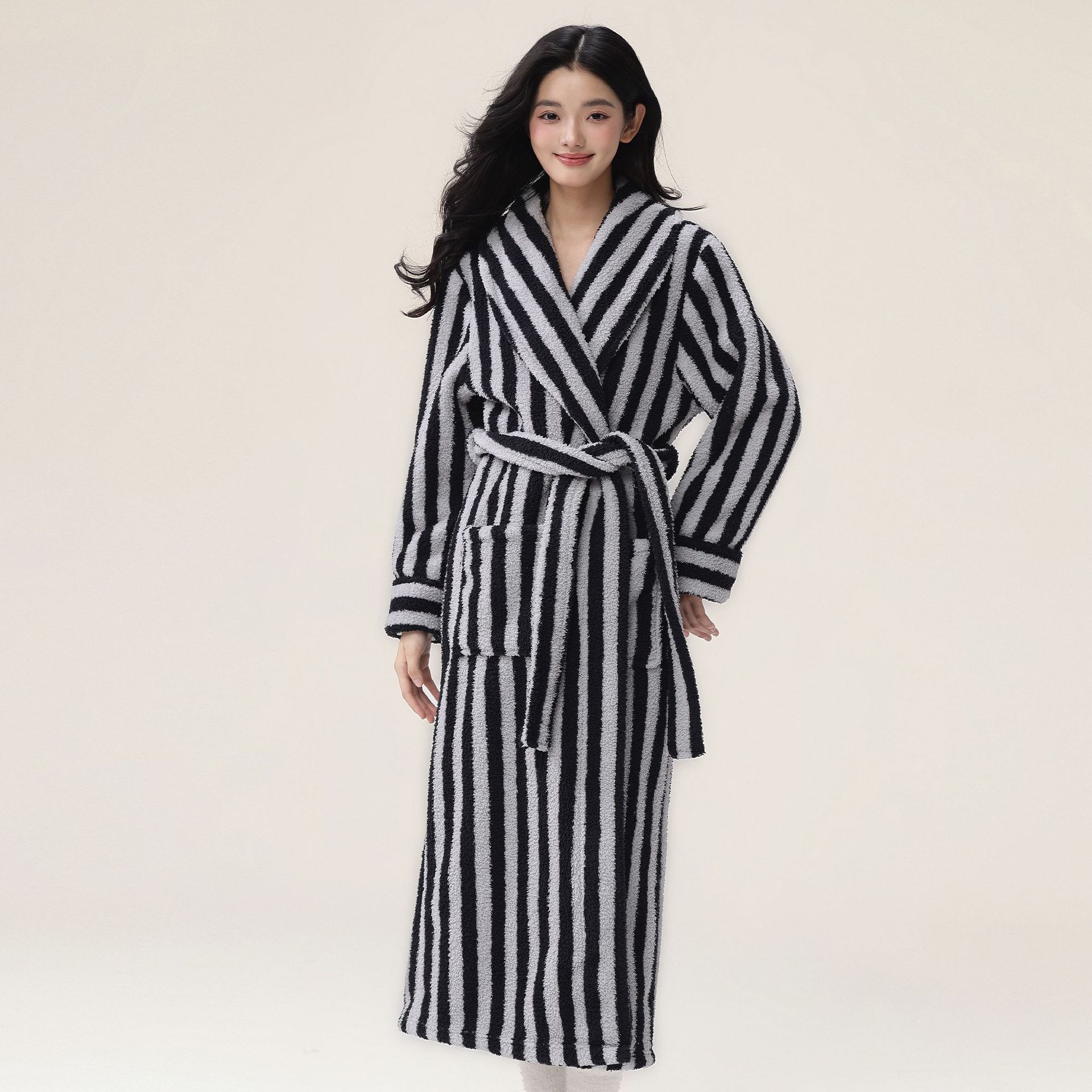 2025 new stock autumn and winter women's sleepwear, rice grain velvet thickened warm nightgown, couple coral velvet bathrobe 2025 new stock autumn and winter women's sleepwear, rice grain velvet thickened warm nightgown, couple coral velvet bathrobe