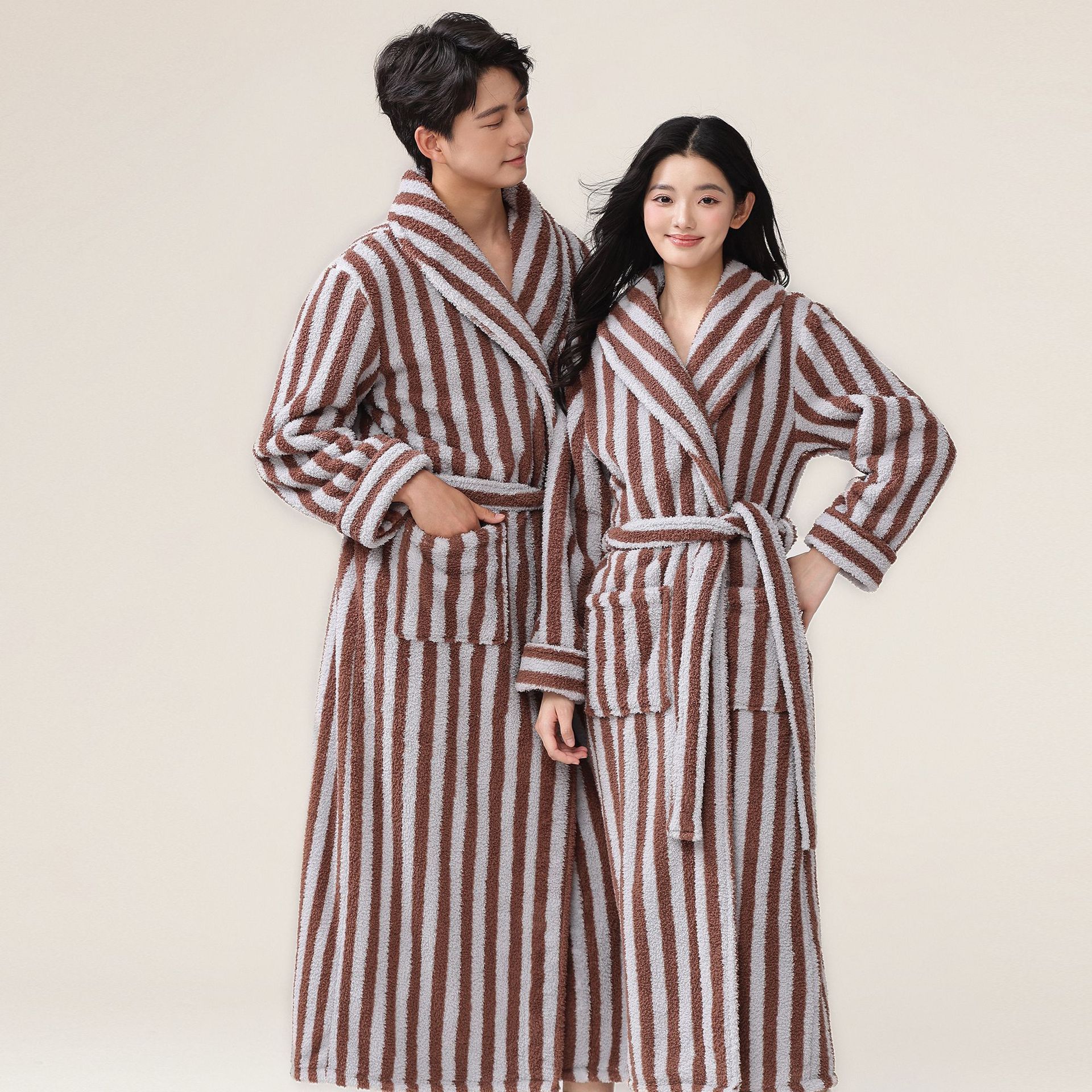 2025 new stock autumn and winter women's sleepwear, rice grain velvet thickened warm nightgown, couple coral velvet bathrobe 2025 new stock autumn and winter women's sleepwear, rice grain velvet thickened warm nightgown, couple coral velvet bathrobe