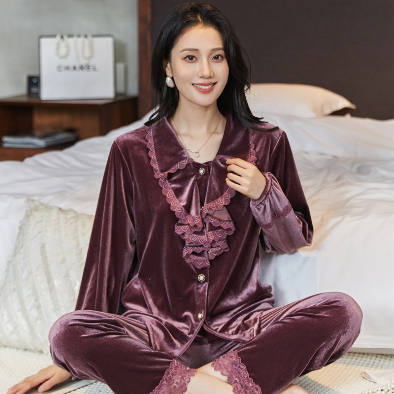 Golden Velvet Pajama Women's Winter New High End Long Sleeve Large Size Set Spring and Autumn French Light Luxury Retro Home Clothing Golden Velvet Pajama Women's Winter New High End Long Sleeve Large Size Set Spring and Autumn French Light Luxury Retro Home Clothing