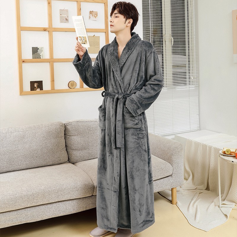 Factory special price couple flannel nightgown, winter thick warm home clothes, men's and women's bathrobes, long coral fleece pajamas Factory special price couple flannel nightgown, winter thick warm home clothes, men's and women's bathrobes, long coral fleece pajamas