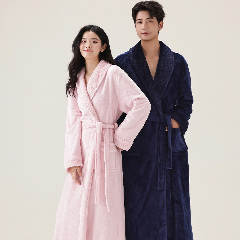 Spot Sleeping Robes Women's Autumn/Winter Coral Velvet Thickened Winter Bathrobe Pajamas Flannel Couple Pajamas Men's Home Clothes Spot Sleeping Robes Women's Autumn/Winter Coral Velvet Thickened Winter Bathrobe Pajamas Flannel Couple Pajamas Men's Home Clothes