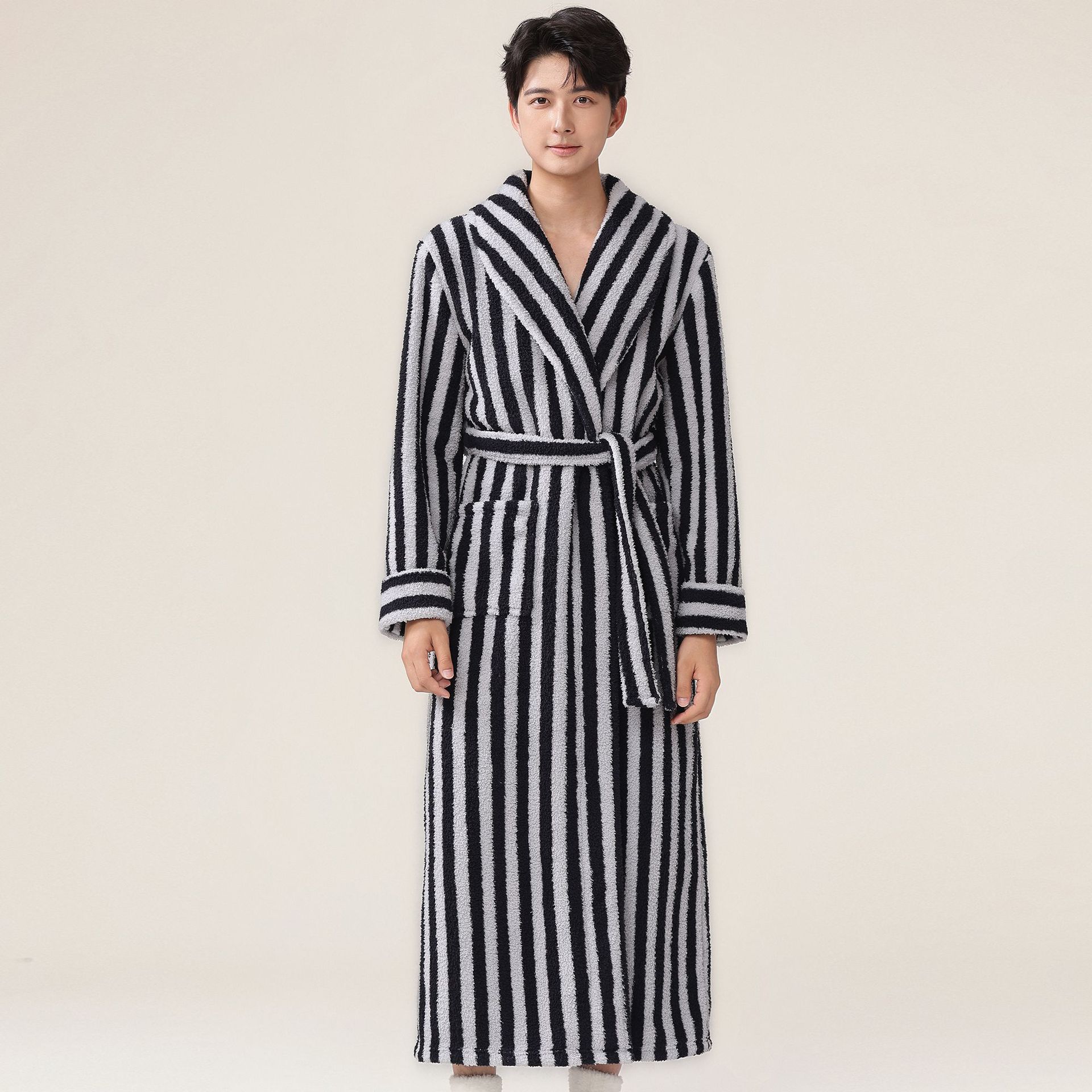 2025 new stock autumn and winter women's sleepwear, rice grain velvet thickened warm nightgown, couple coral velvet bathrobe 2025 new stock autumn and winter women's sleepwear, rice grain velvet thickened warm nightgown, couple coral velvet bathrobe