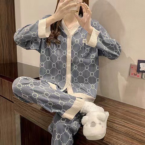 Korean version of simple short sleeved shorts sleepwear for women, loose and simple wave jacquard cotton, summer loose and can be worn as outerwear Korean version of simple short sleeved shorts sleepwear for women, loose and simple wave jacquard cotton, summer loose and can be worn as outerwear