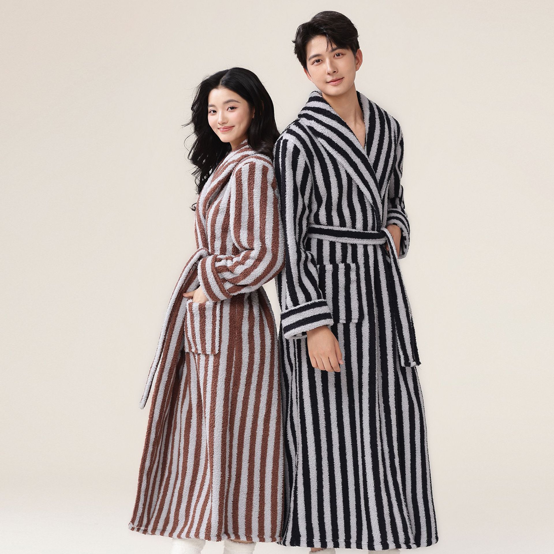 2025 new stock autumn and winter women's sleepwear, rice grain velvet thickened warm nightgown, couple coral velvet bathrobe 2025 new stock autumn and winter women's sleepwear, rice grain velvet thickened warm nightgown, couple coral velvet bathrobe