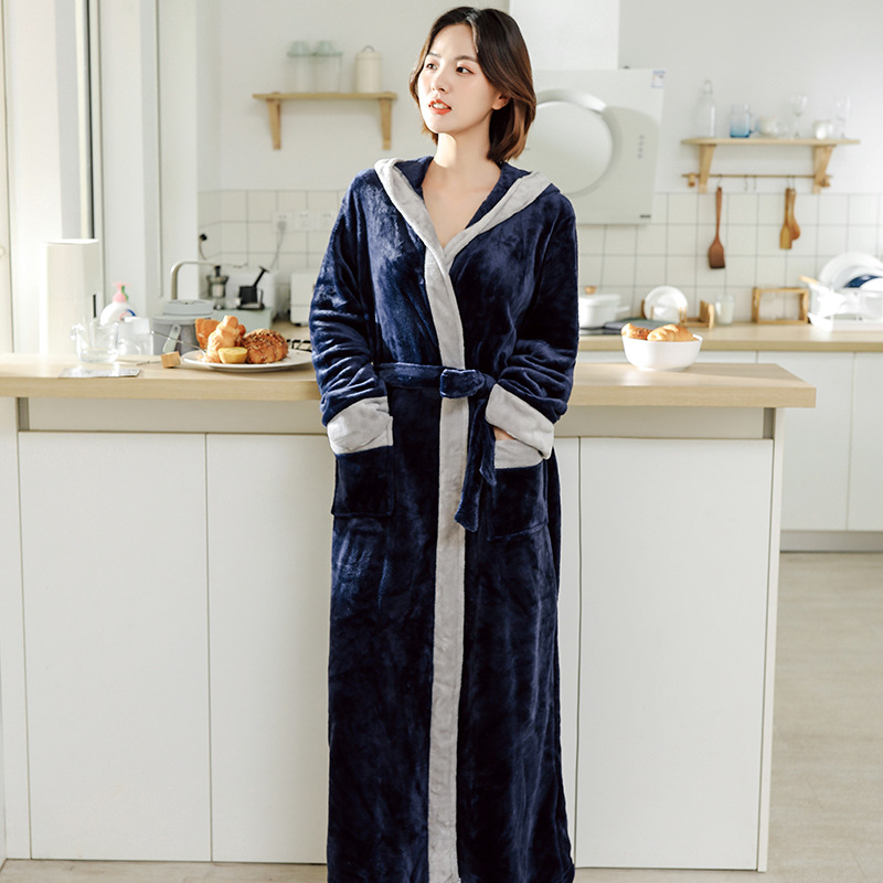 Couple hooded flannel nightgown, thickened and elongated bathrobe, women's coral fleece, men's plush pajamas, winter robe Couple hooded flannel nightgown, thickened and elongated bathrobe, women's coral fleece, men's plush pajamas, winter robe