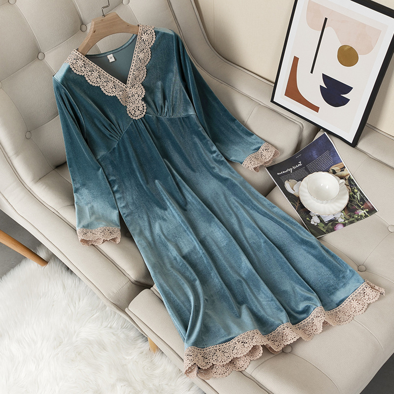 Sleeping skirt for women in spring, autumn, winter, mid length, over the knee, sexy, can be worn externally, gold velvet long sleeved long skirt, pullover pajamas, home clothes