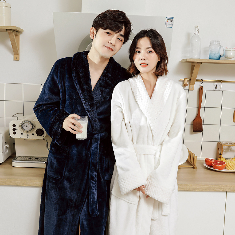 Factory special price couple flannel nightgown, winter thick warm home clothes, men's and women's bathrobes, long coral fleece pajamas Factory special price couple flannel nightgown, winter thick warm home clothes, men's and women's bathrobes, long coral fleece pajamas