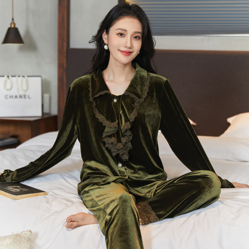 Golden Velvet Pajama Women's Winter New High End Long Sleeve Large Size Set Spring and Autumn French Light Luxury Retro Home Clothing Golden Velvet Pajama Women's Winter New High End Long Sleeve Large Size Set Spring and Autumn French Light Luxury Retro Home Clothing