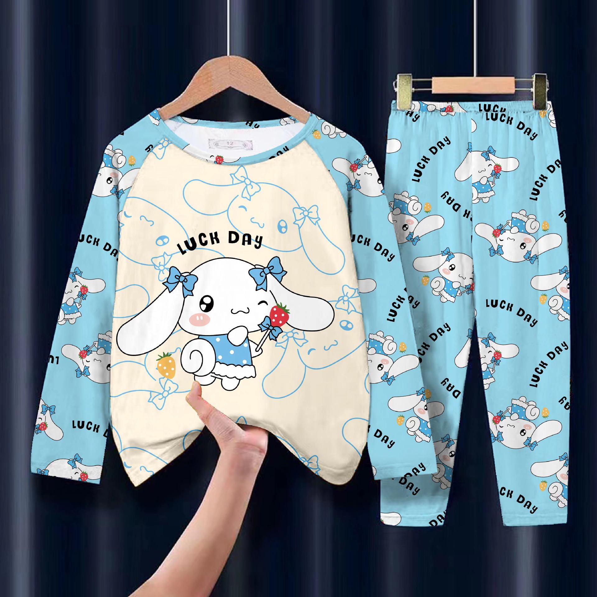 Wholesale hot selling children's pajamas long sleeved pants Stitch cute cartoon Yugui dog set can be worn as outerwear home clothes