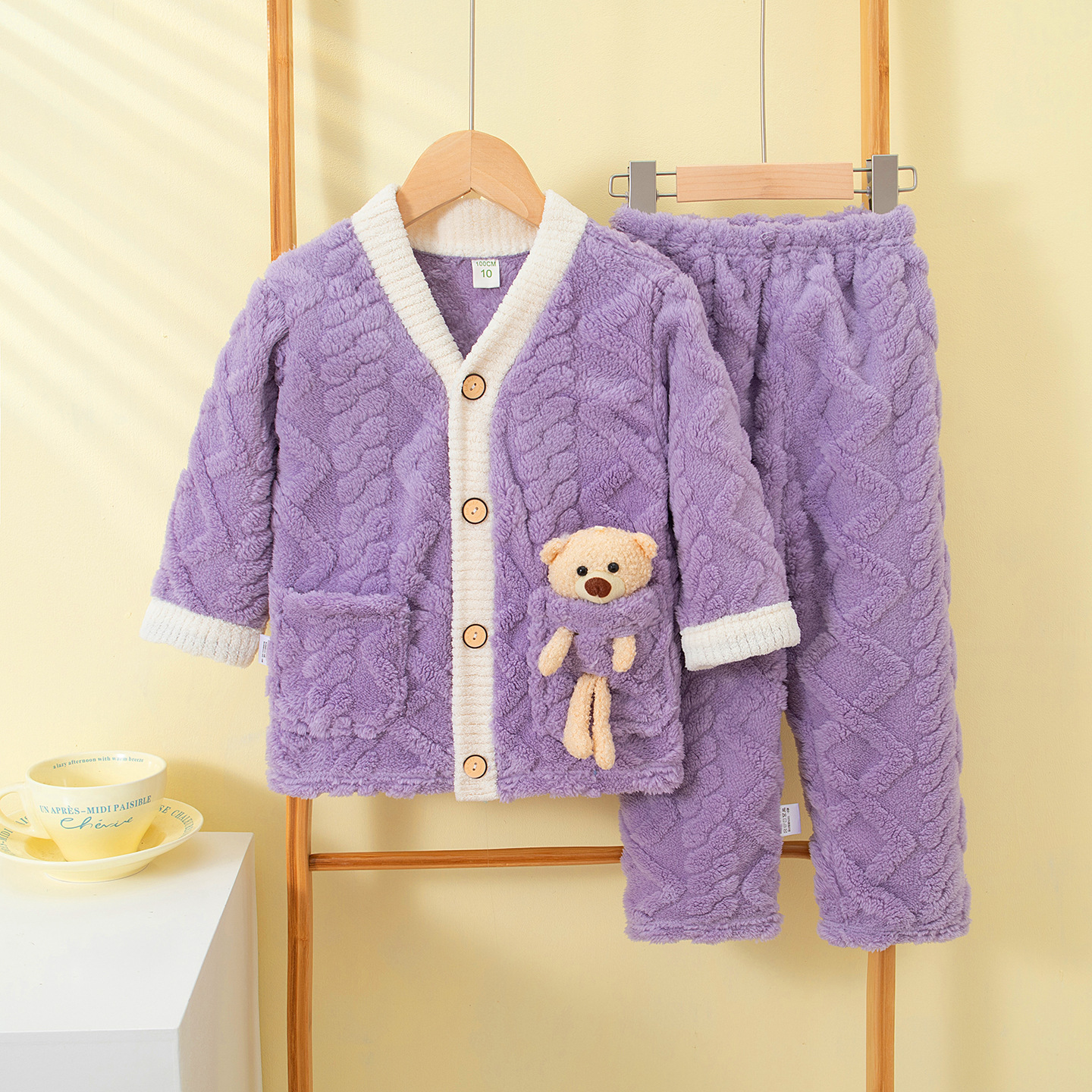 Autumn and winter children's flannel pajamas, boys and girls' thick coral fleece, boys' home clothes, mother and daughter parent-child set