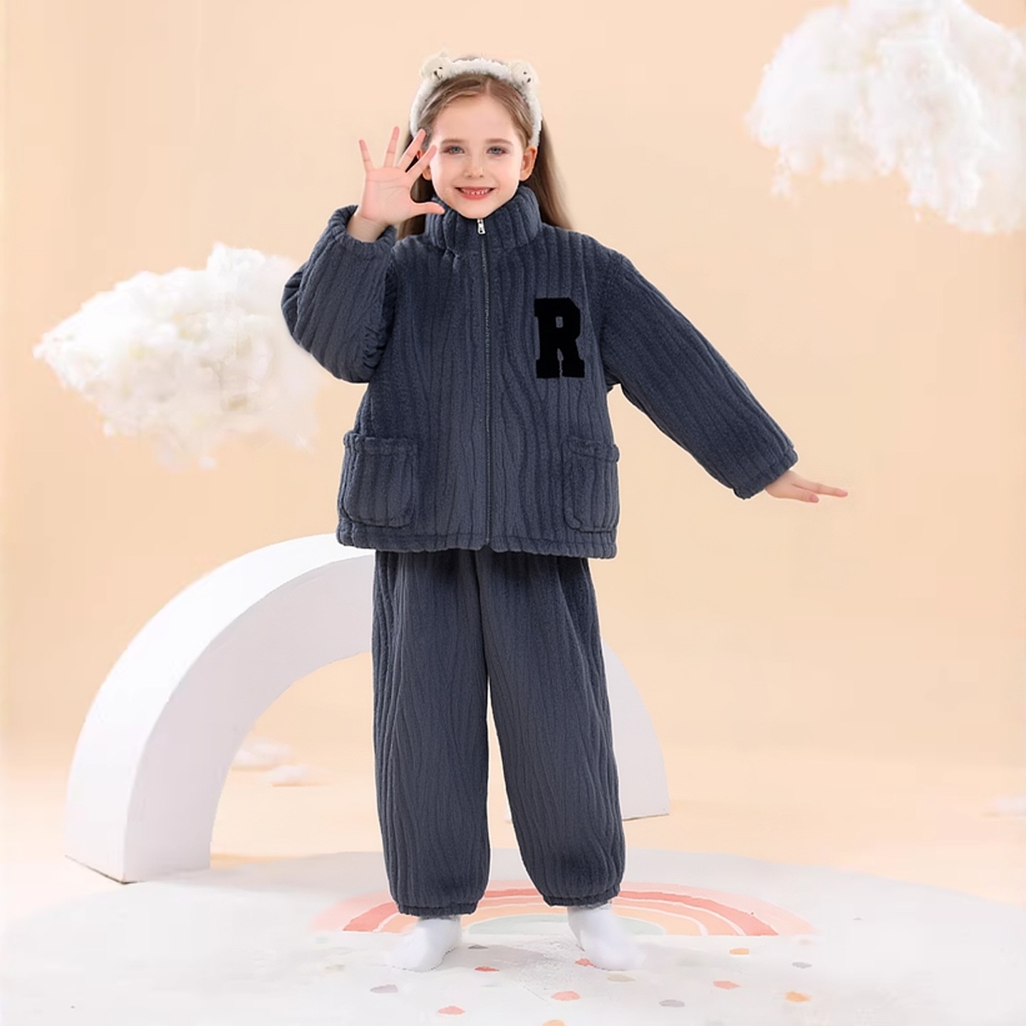 Children's medium and large children's pajamas, winter thick flannel warm, girls' coral fleece home clothes, baby velvet set
