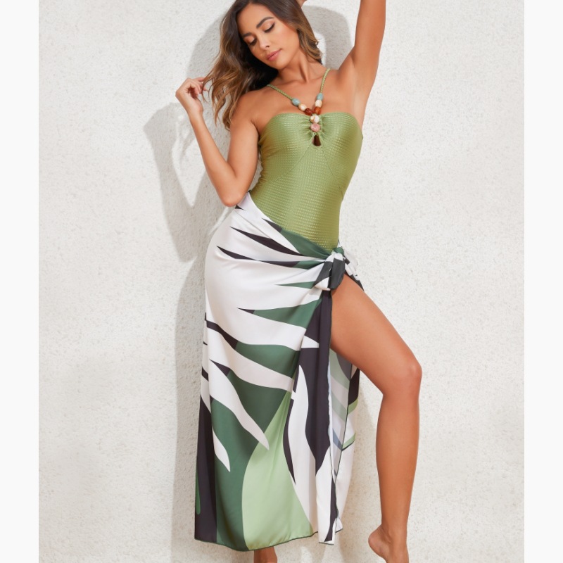 2024 New Positioned Printed Swimsuit for Women, Covering the Belly and Showing off Weight, Sexy Sunscreen Skirt, Beach Bikini Set