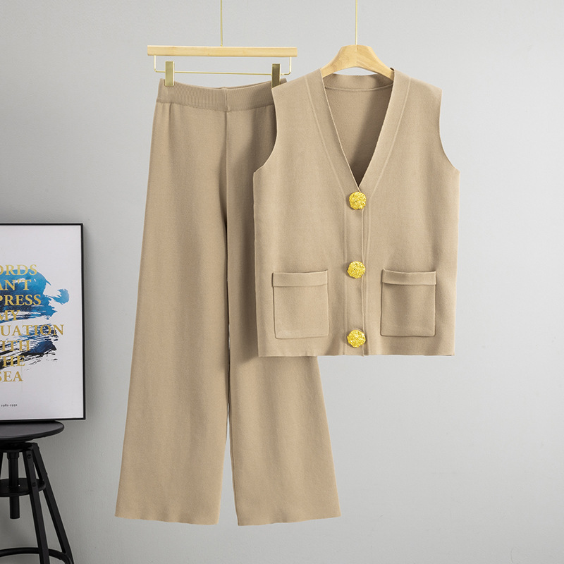 Cross border 2025 Summer New Fashion Two piece Set with Large Button V-neck Knitted Tank Top, Casual Pants Knitted Set