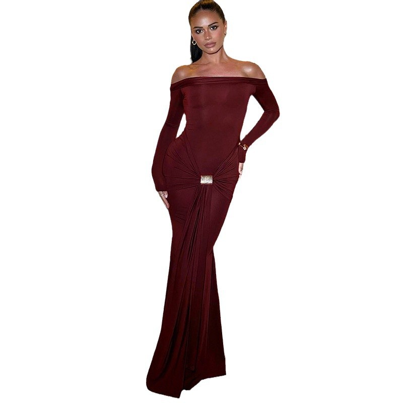 2024 autumn and winter new European and American style women's fashion temperament one shoulder solid color long sleeved slim fit hip hugging dress for women 2024 autumn and winter new European and American style women's fashion temperament one shoulder solid color long sleeved slim fit hip hugging dress for women