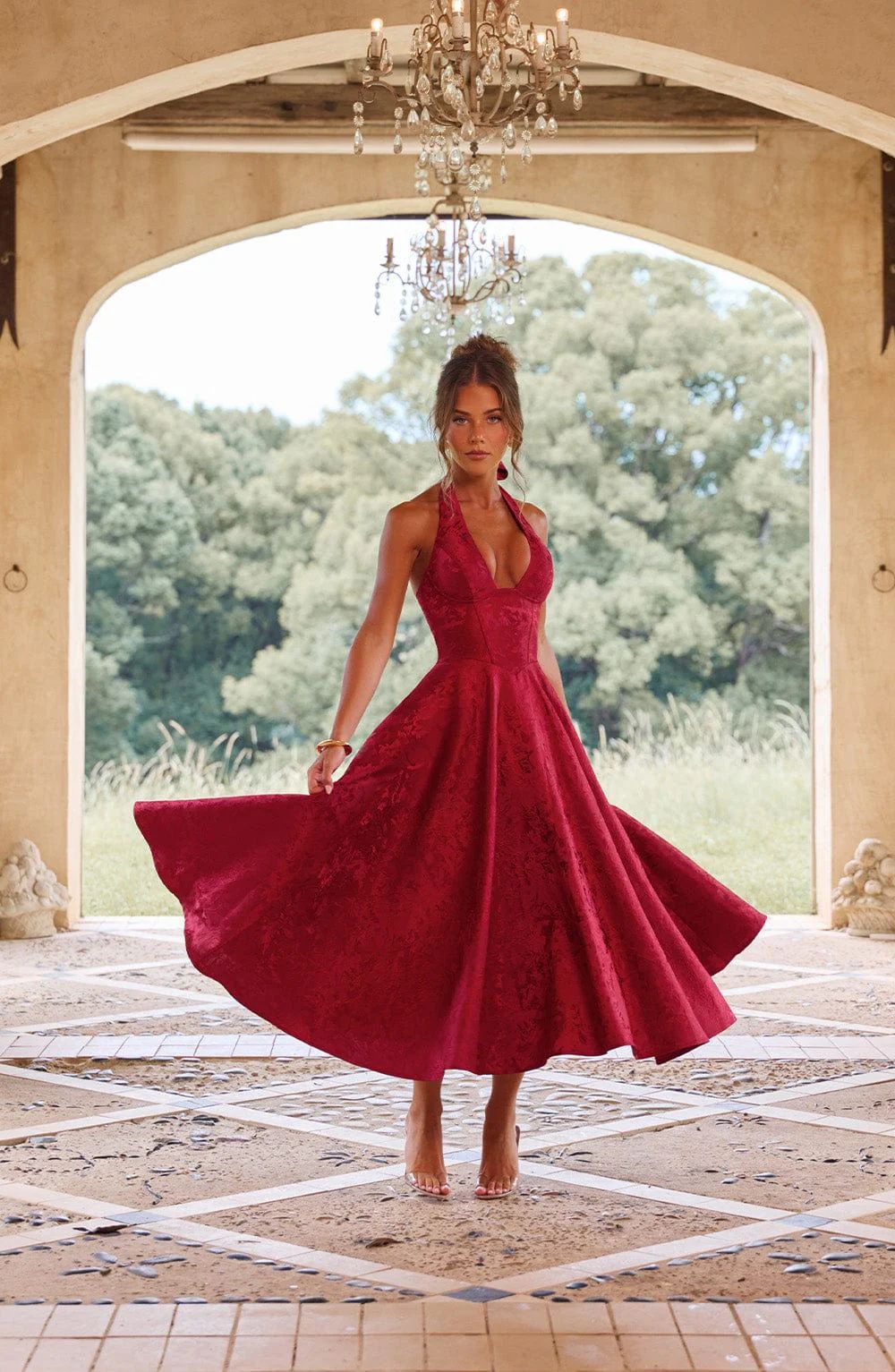 New European and American V-neck hanging neck sleeveless jacquard lace up waist cinching vacation style dress, long high-end dress, trendy New European and American V-neck hanging neck sleeveless jacquard lace up waist cinching vacation style dress, long high-end dress, trendy