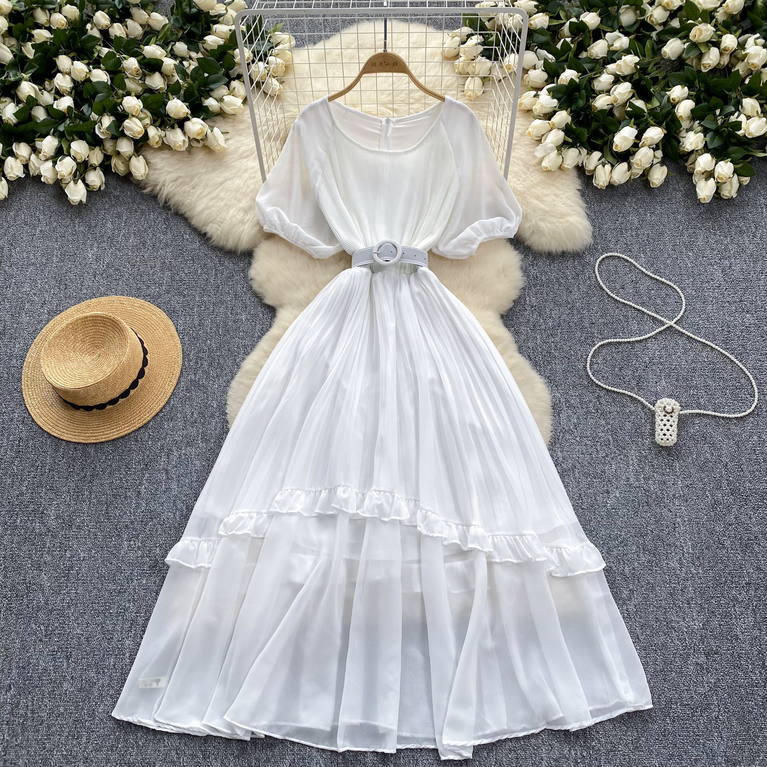 French retro round neck high-end lantern sleeve dress, women's waistband, waist cinched, ruffle edge patchwork chiffon skirt, long skirt French retro round neck high-end lantern sleeve dress, women's waistband, waist cinched, ruffle edge patchwork chiffon skirt, long skirt