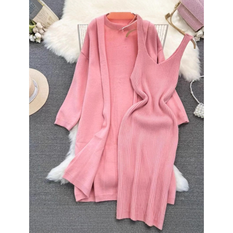 Soft and lazy style versatile loose medium to long knitted sweater jacket two-piece set, V-neck vest, hip hugging dress Soft and lazy style versatile loose medium to long knitted sweater jacket two-piece set, V-neck vest, hip hugging dress