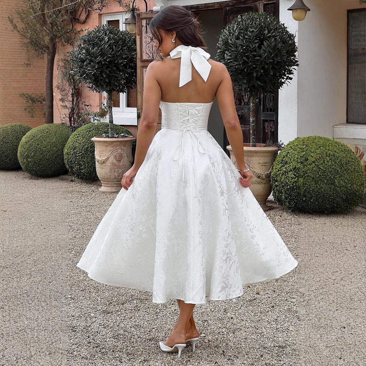 New European and American V-neck hanging neck sleeveless jacquard lace up waist cinching vacation style dress, long high-end dress, trendy New European and American V-neck hanging neck sleeveless jacquard lace up waist cinching vacation style dress, long high-end dress, trendy