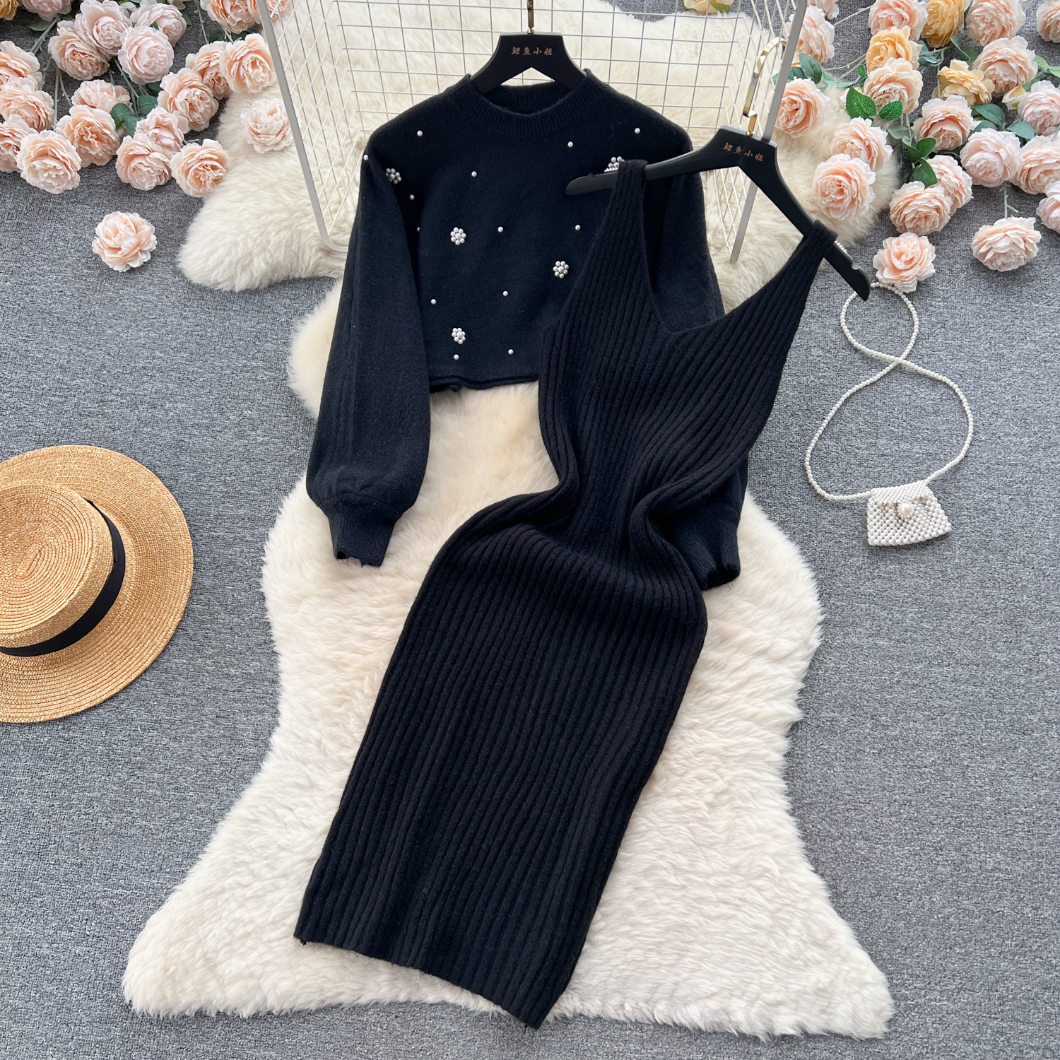 Autumn new two-piece set of knitted sweater, woolen dress, temperament round neck nail bead short sweater+waist cinched knitted vest Autumn new two-piece set of knitted sweater, woolen dress, temperament round neck nail bead short sweater+waist cinched knitted vest